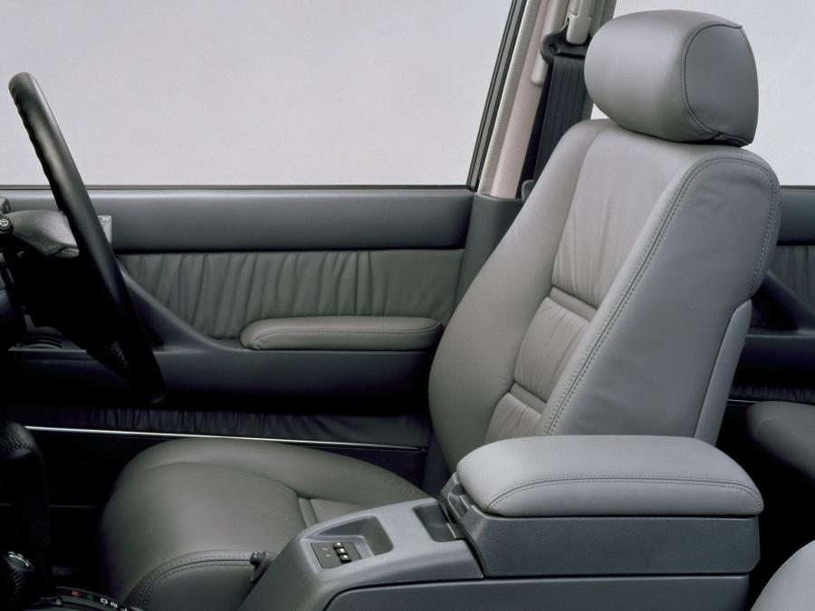  Toyota Land Cruiser 80 Wagon VX-Limited 1992 года  (JP) (фото 4 из 10)